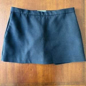 Aritzia black skort